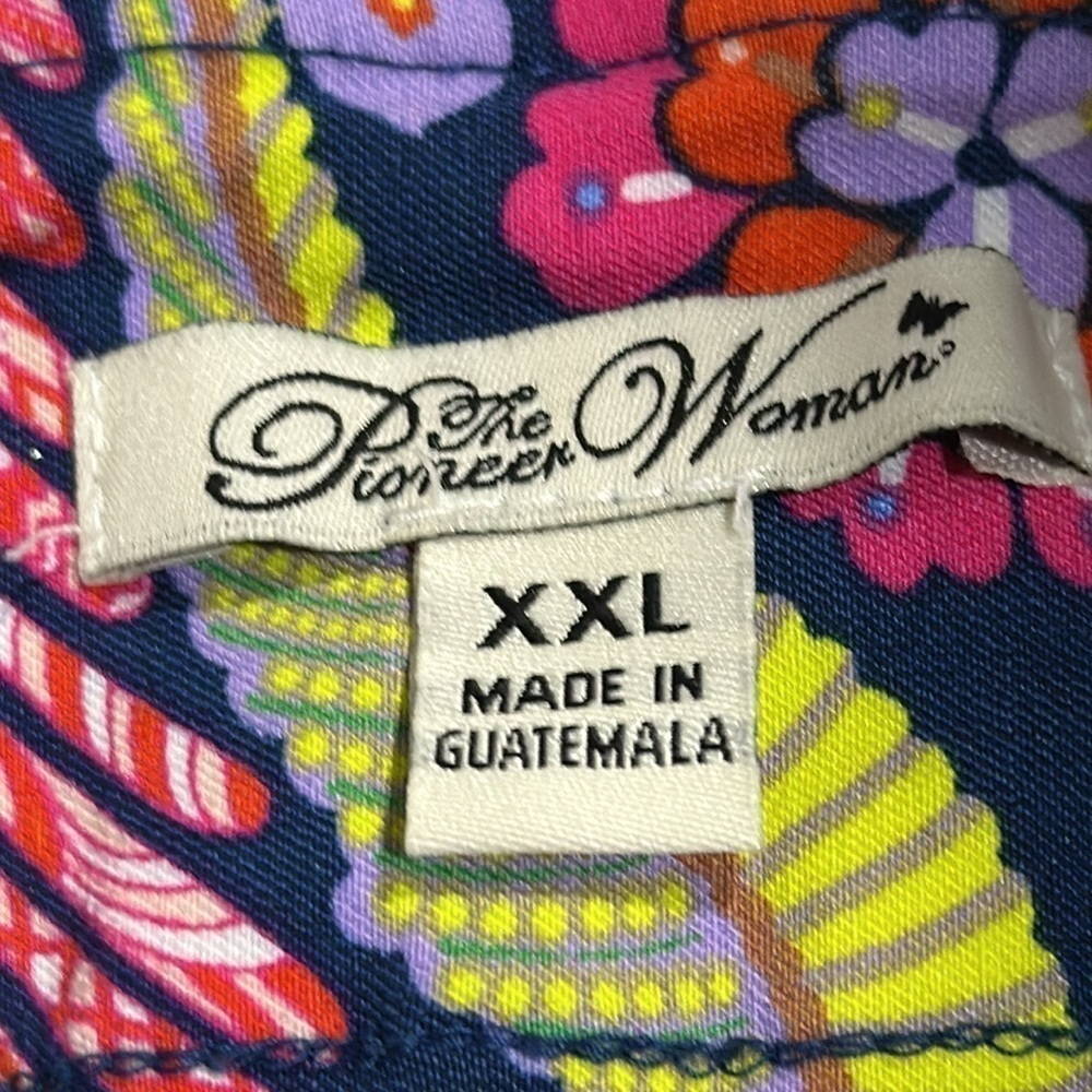 The Pioneer Woman Floral Paisley Millennium Capri Pant Size XXL - EUC - Picture 4 of 5